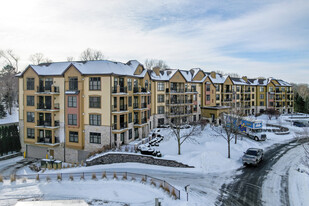 The Summit of Mendota Heights Apartments