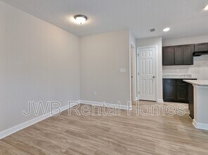 8122 Noroad in Jacksonville, FL - Building Photo - Building Photo