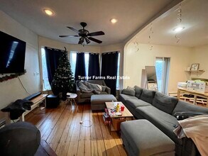 53 Lawn St, Unit 2 in Boston, MA - Building Photo - Building Photo