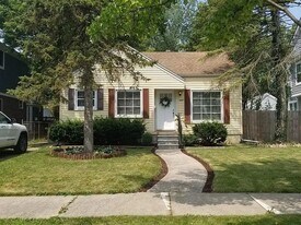 1647 Banbury St in Birmingham, MI - Building Photo