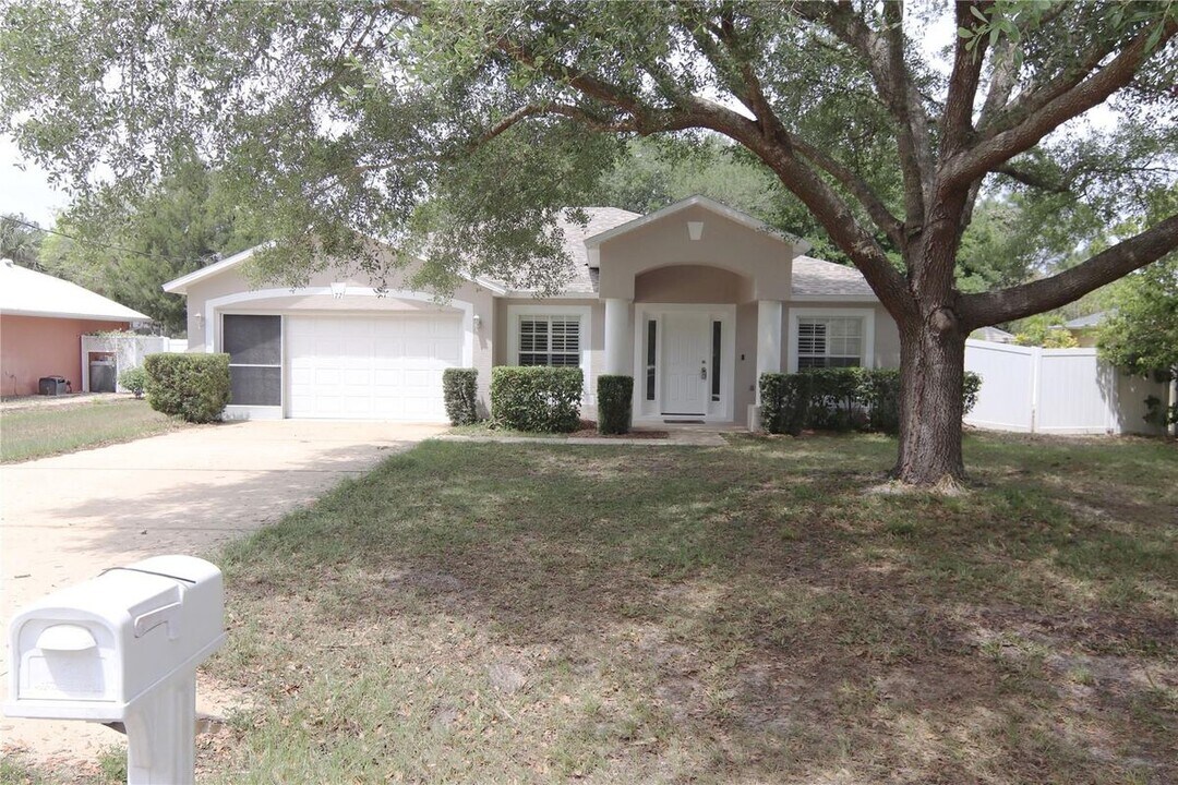 51 Kings Colony Ct in Palm Coast, FL - Building Photo