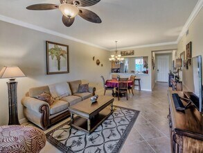 9735 Acqua Ct in Naples, FL - Building Photo - Building Photo