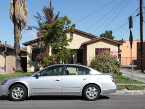 4833-4847 Live Oak St in Cudahy, CA - Building Photo - Building Photo