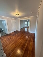 79 Mechanic St, Unit D in Westfield, MA - Foto de edificio - Building Photo