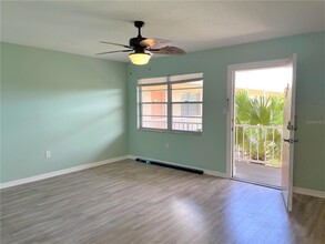 460 Base Ave E, Unit 122 in Venice, FL - Building Photo - Building Photo