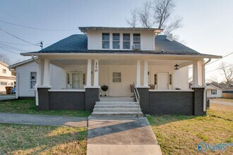 310 Rock St SE in Hartselle, AL - Building Photo - Building Photo