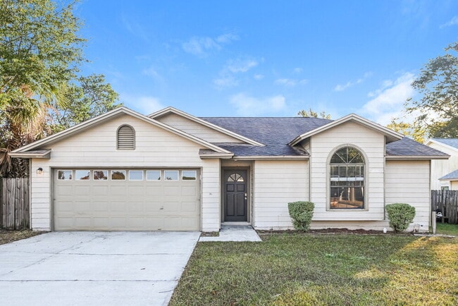 8026 Fleur De Lis Dr in Jacksonville, FL - Building Photo - Building Photo