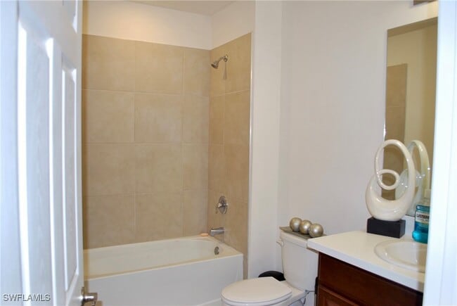 1217 Santa Barbara Blvd N in Cape Coral, FL - Building Photo - Building Photo