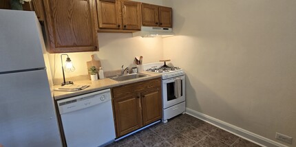 6A N Beaumont Ave, Unit #1 in Baltimore, MD - Foto de edificio - Building Photo
