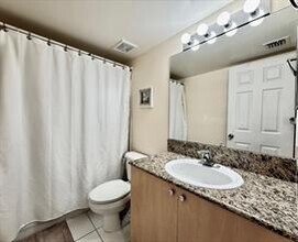 2879 NE 185th St in Aventura, FL - Building Photo - Building Photo
