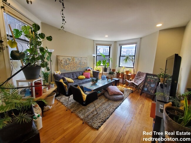 property at 1914 Beacon St