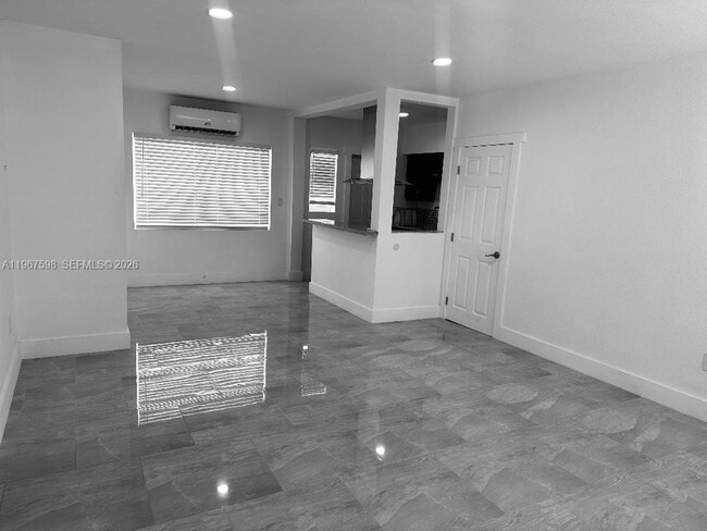 7115 Rue Granville in Miami Beach, FL - Building Photo - Building Photo