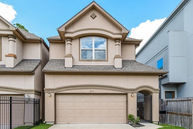 property at 1915 Rosewood St