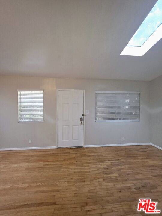 632 Santa Clara Ave in Los Angeles, CA - Building Photo