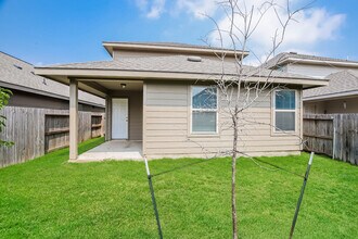 10356 Green Branch in San Antonio, TX - Building Photo - Building Photo