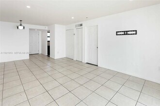 1225 West Ave in Miami Beach, FL - Building Photo - Building Photo