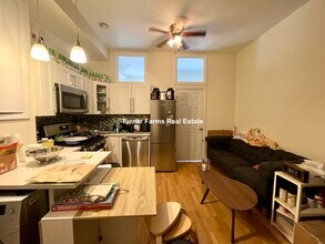 243 Northampton St, Unit 3 in Boston, MA - Foto de edificio - Building Photo