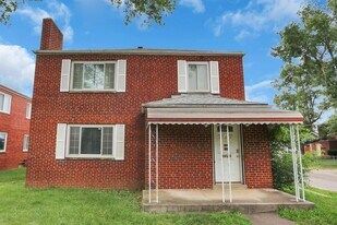 404 S Chase Ave in Columbus, OH - Building Photo