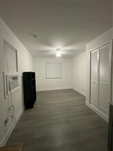 3318 NW 19th Ave-Unit -B in Miami, FL - Building Photo - Building Photo