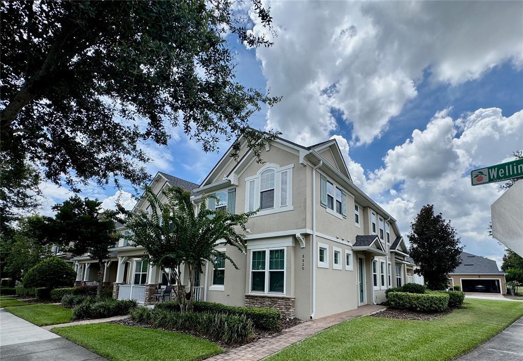 8620 Wellington Blue Ln in Windermere, FL - Building Photo