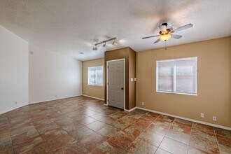 4720 Shepherd Ct NE in Rio Rancho, NM - Building Photo - Building Photo