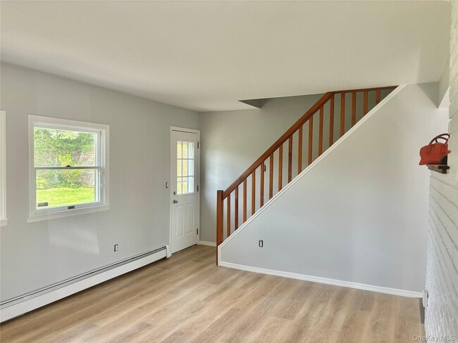40 Walnut Ln in Hicksville, NY - Building Photo - Building Photo
