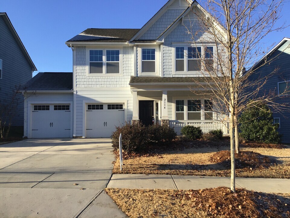 2114 Atwell Glen Ln in Pineville, NC - Building Photo