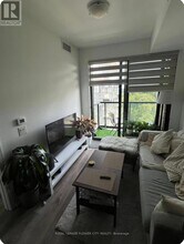 86 Dundas St E in Mississauga, ON - Building Photo - Building Photo