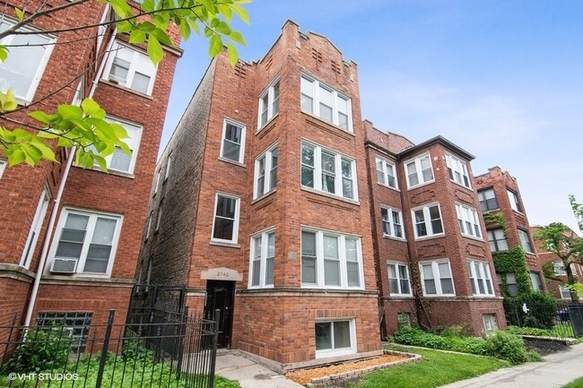 2040 W Birchwood Ave, Unit 2