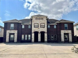 11 Kiwi Ave W in Pharr, TX - Building Photo