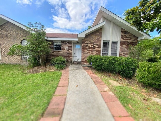 property at 1219 Deesport St