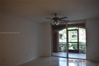 4828 N State Rd 7 in Coral Springs, FL - Building Photo - Building Photo