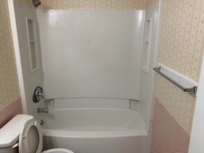 619 Honey Creek Ln in Hinesville, GA - Building Photo - Building Photo