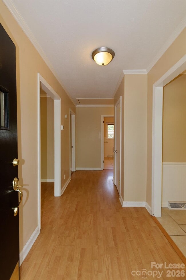 416 W Pine St in Lincolnton, NC - Building Photo - Building Photo