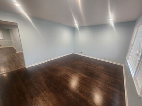 10111 Normie Ln in Louisville, KY - Building Photo - Building Photo