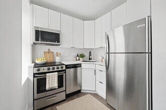 94 Avenue A in New York, NY - Building Photo - Building Photo