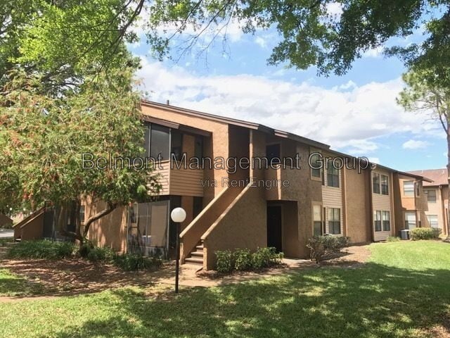 property at 2941 Antique Oaks Cir