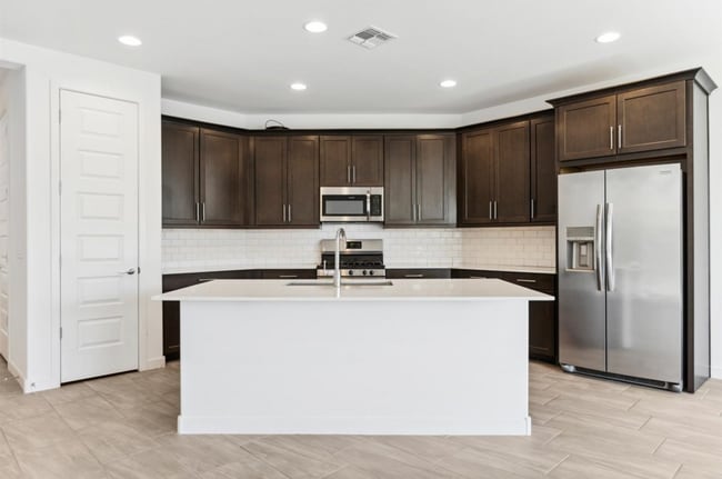 565 E White Wing Dr in Casa Grande, AZ - Building Photo - Building Photo