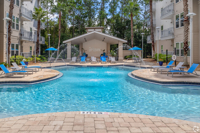 The Uptown at St. Johns in Jacksonville, FL - Foto de edificio - Building Photo