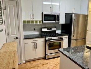 1390 Kenyon St NW in Washington, DC - Building Photo - Building Photo