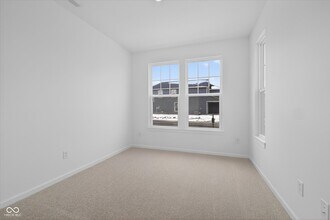 15946 Meadow Frost Ct in Fishers, IN - Building Photo - Building Photo