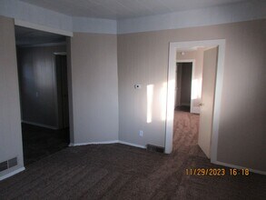 3235 S Harrison St in Fort Wayne, IN - Building Photo - Building Photo