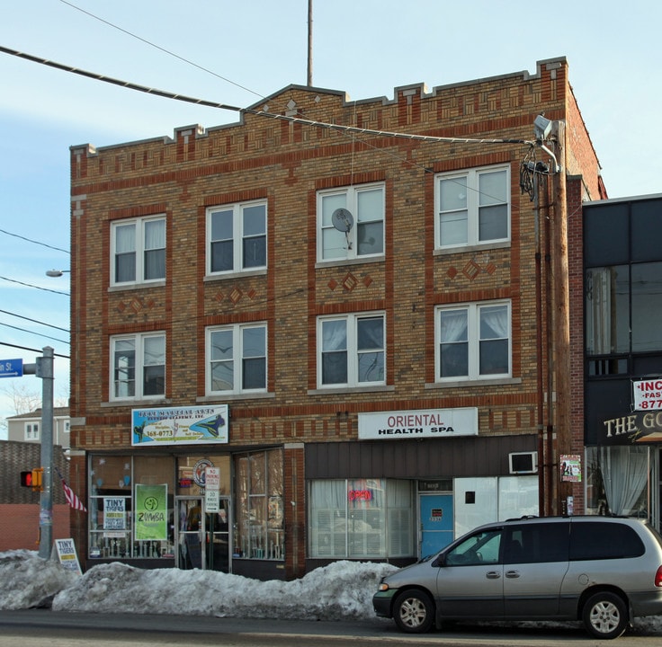 2336 Main St in Bridgeport, CT - Foto de edificio