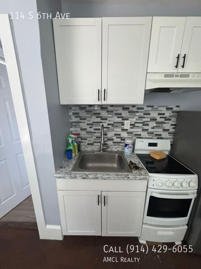property at 114 S 6th Ave