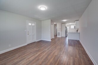 405 Figuers Dr in Franklin, TN - Building Photo - Building Photo