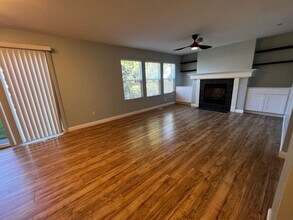 1768 Jensen Ave in Dupont, WA - Building Photo - Building Photo