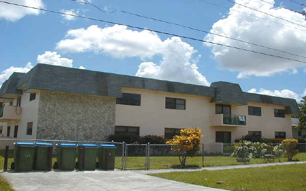 168 NW 11th St in Homestead, FL - Building Photo - Building Photo