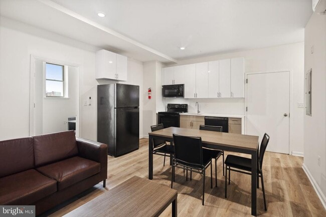 1534 N 16th St in Philadelphia, PA - Foto de edificio - Building Photo