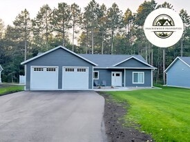 11593 Forestview Dr in Baxter, MN - Building Photo