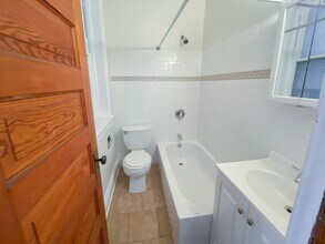 3637 N Paulina St, Unit 1 in Chicago, IL - Building Photo - Building Photo